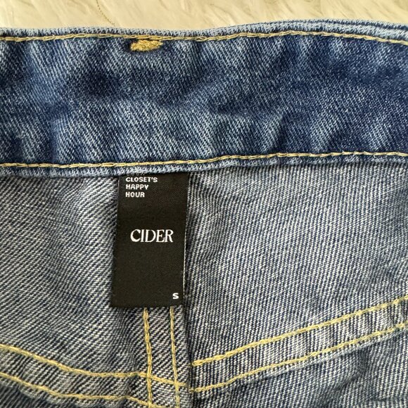 Like New✨ CIDER Cargo Bermuda Denim Shorts Size S - Picture 4 of 8